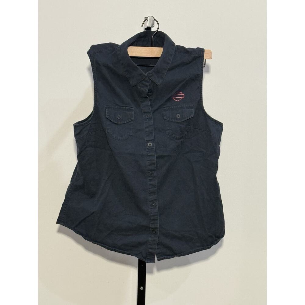 Sleeveless Button-Front Women’s Top — Black